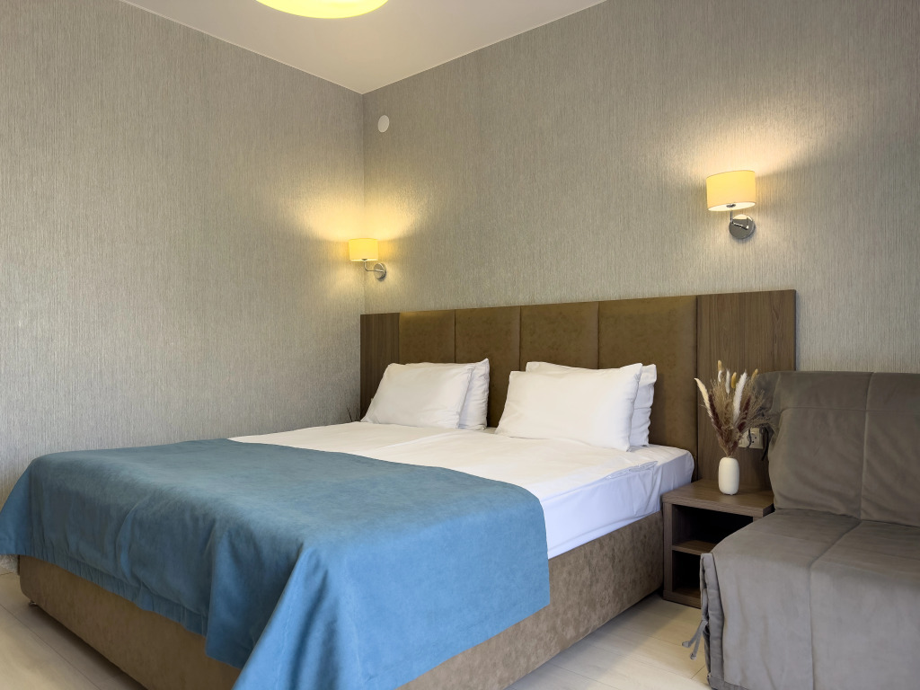 Двухместный номер Standard с балконом и с красивым видом из окна 2 отдельные кровати в Sokol