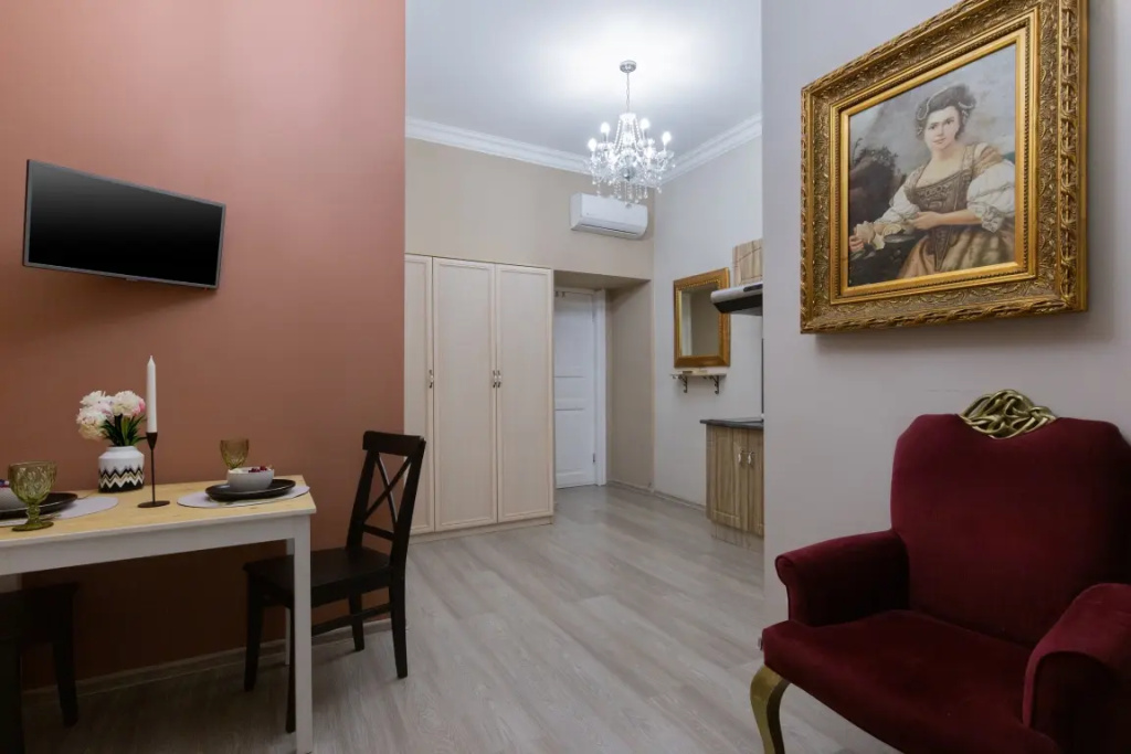 Квартира студия с двухъярусной кроватью BookingSPB в  Доме Литераторов на Гороховой — фото