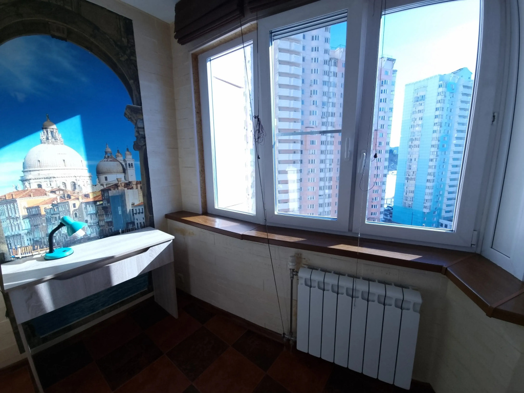 Апартаменты у моста на набережной Москвы реки — фото
