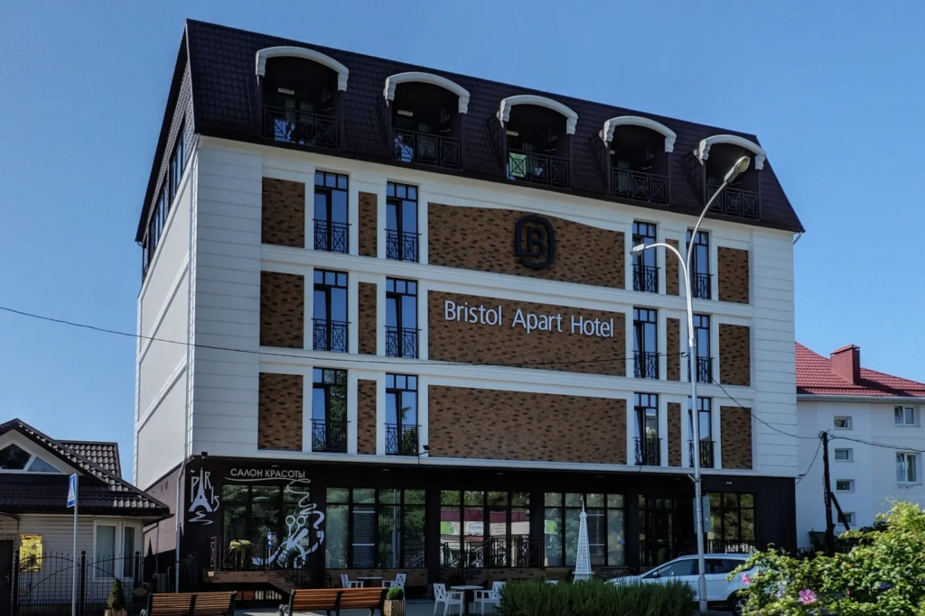 Bristol Apart Hotel — фото