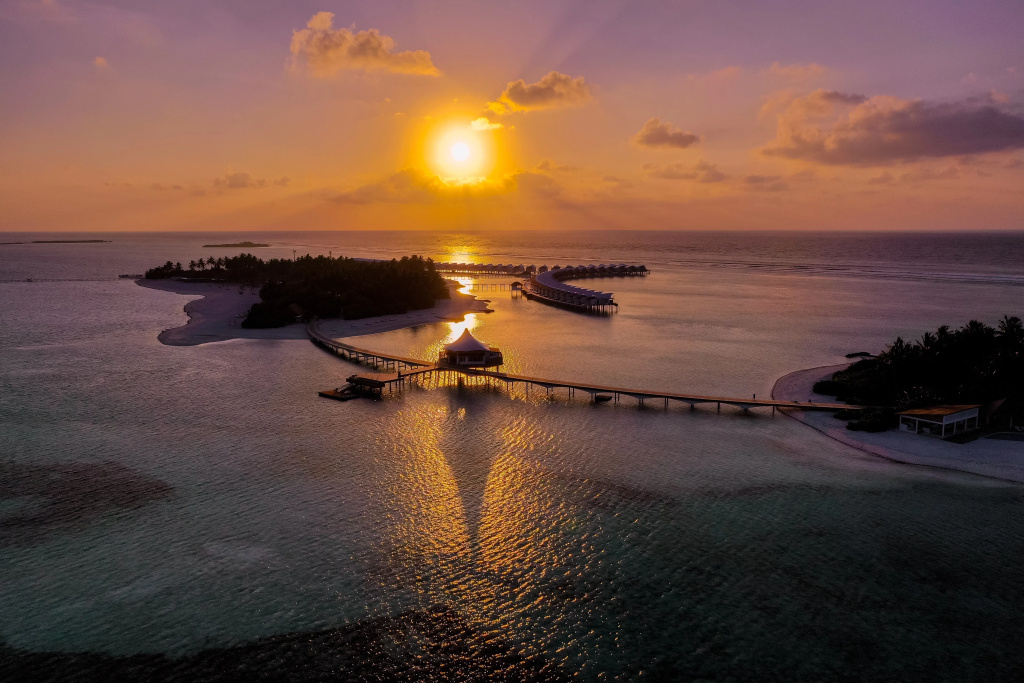 Отель Cinnamon Hakuraa Huraa Maldives — фото