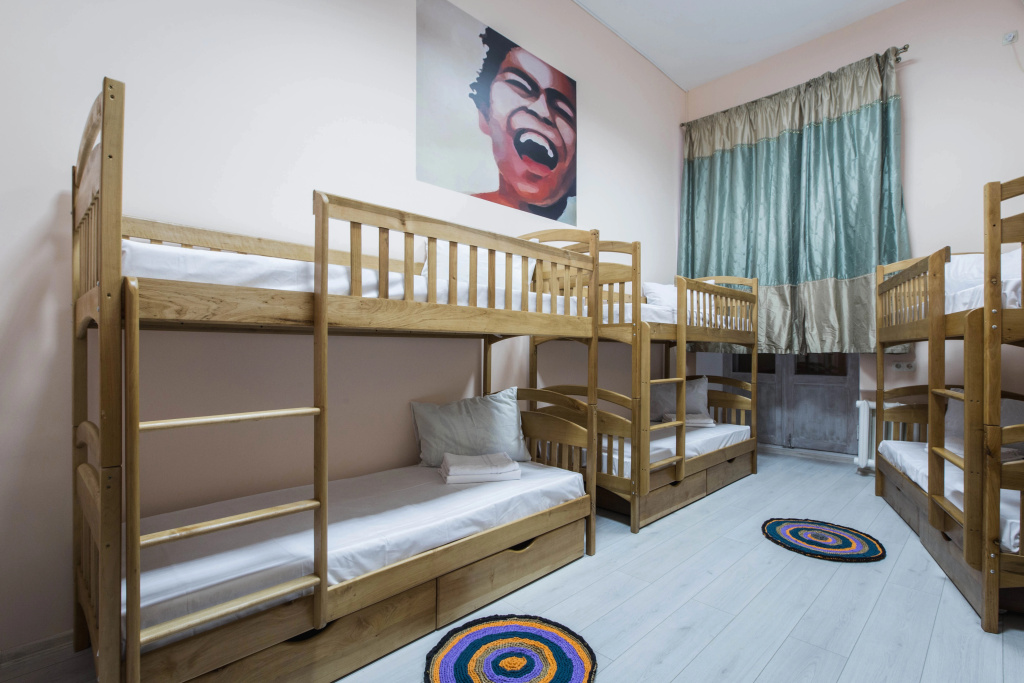 Bed in Dorm with balcony