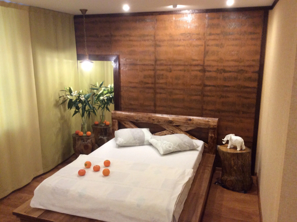 Designer with sofa Triple room