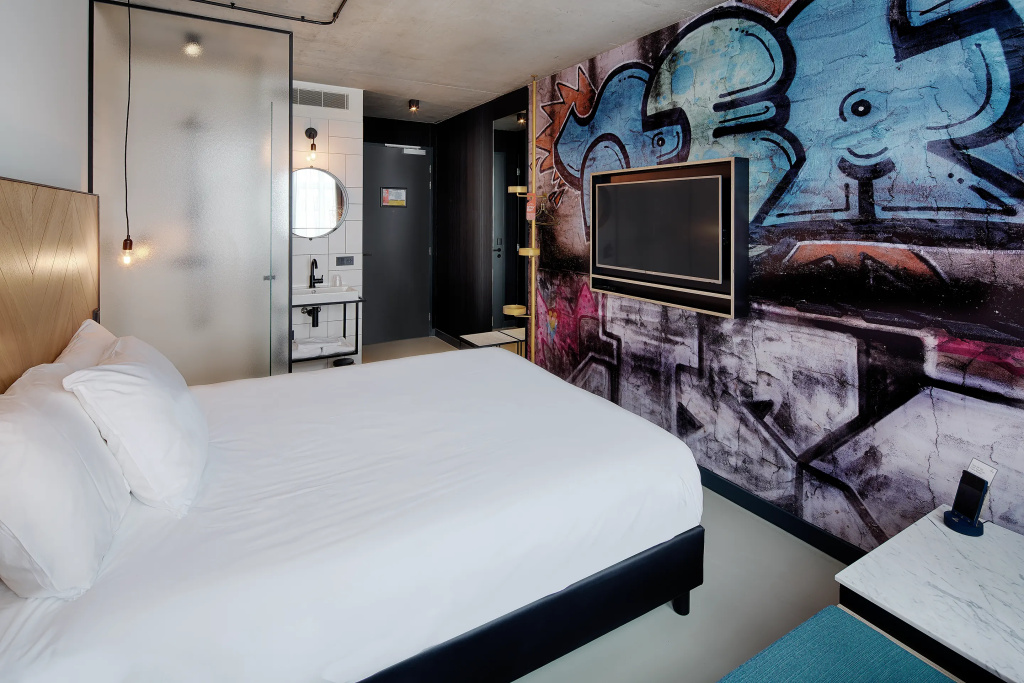 Standard Double room (full double bed)