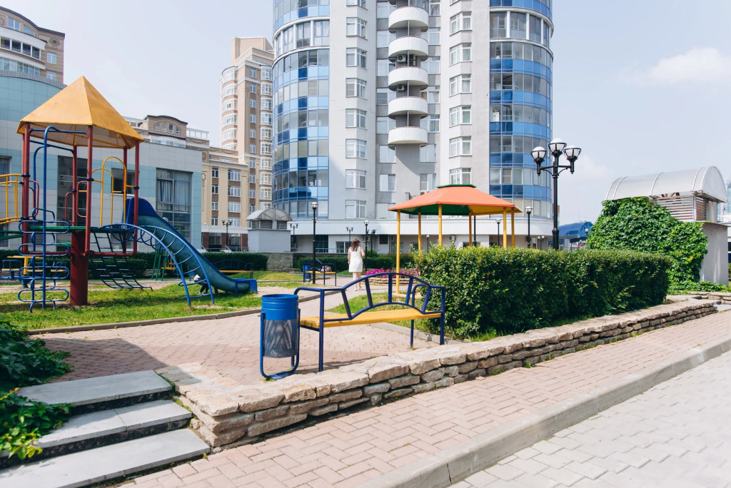 Радищева 18. Радищева 18. Парикмахерская гатчина. Апартаменты на радищева екатеринбург. Озерной пер.