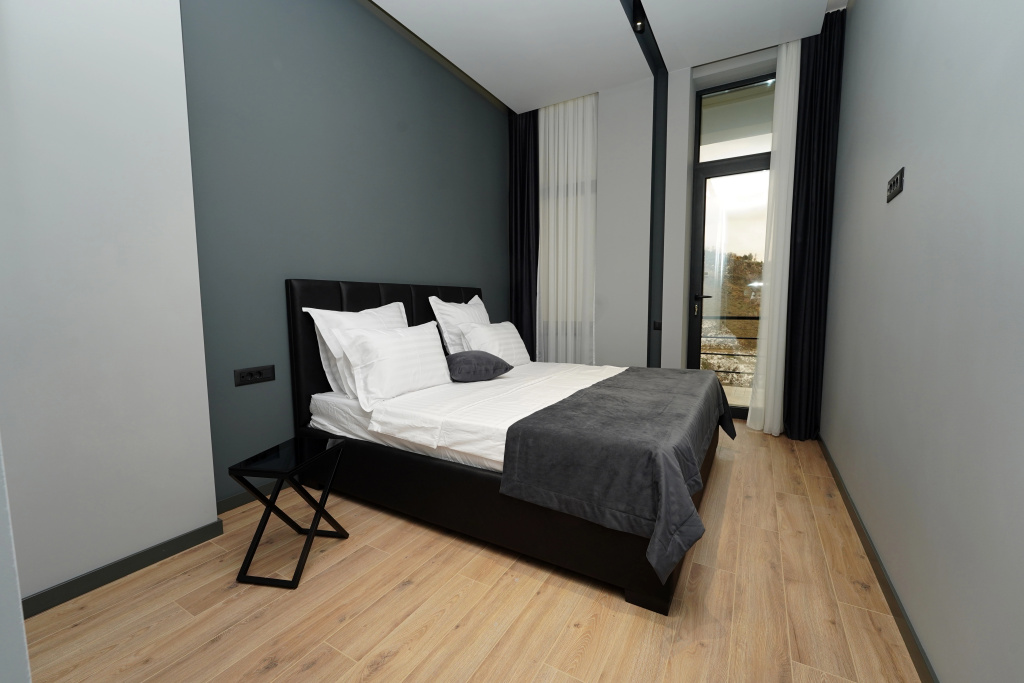 Deluxe Double room (full double bed)