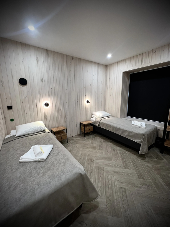 Classic Double room with courtyard view (full double bed)