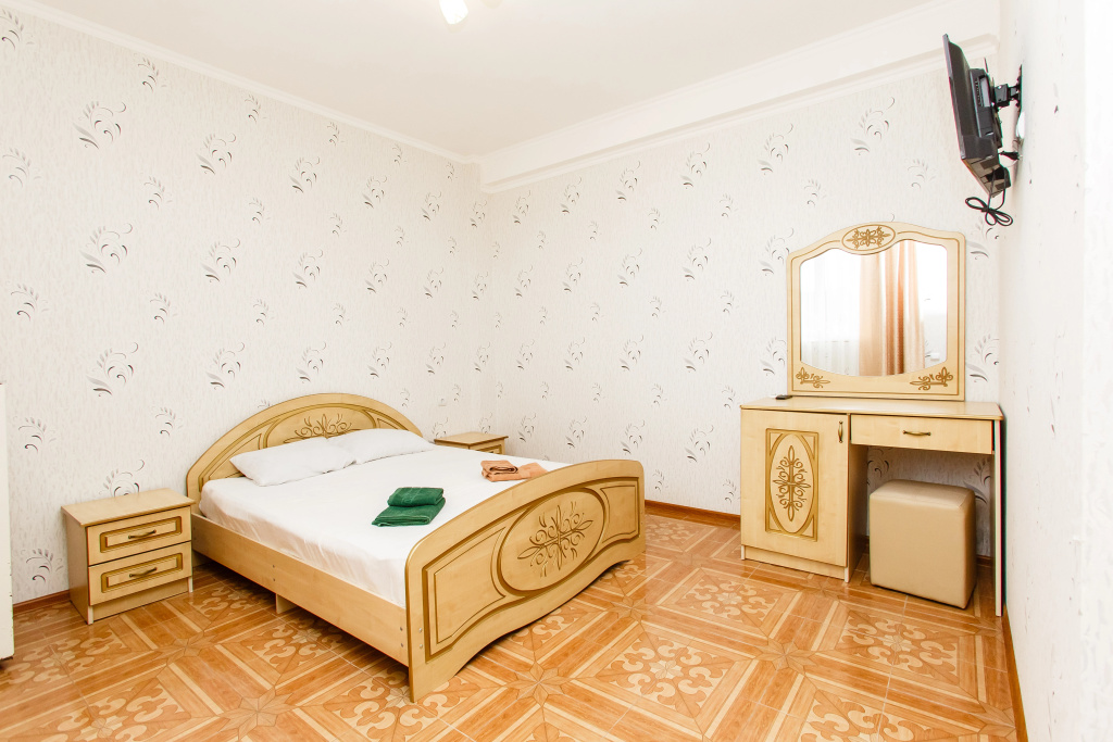 Standard Double Family room with view (full double bed)