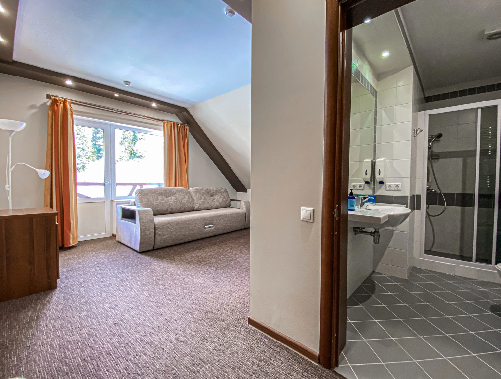 Nastup Hotel Room Type - Suite with balcony and with mountain view