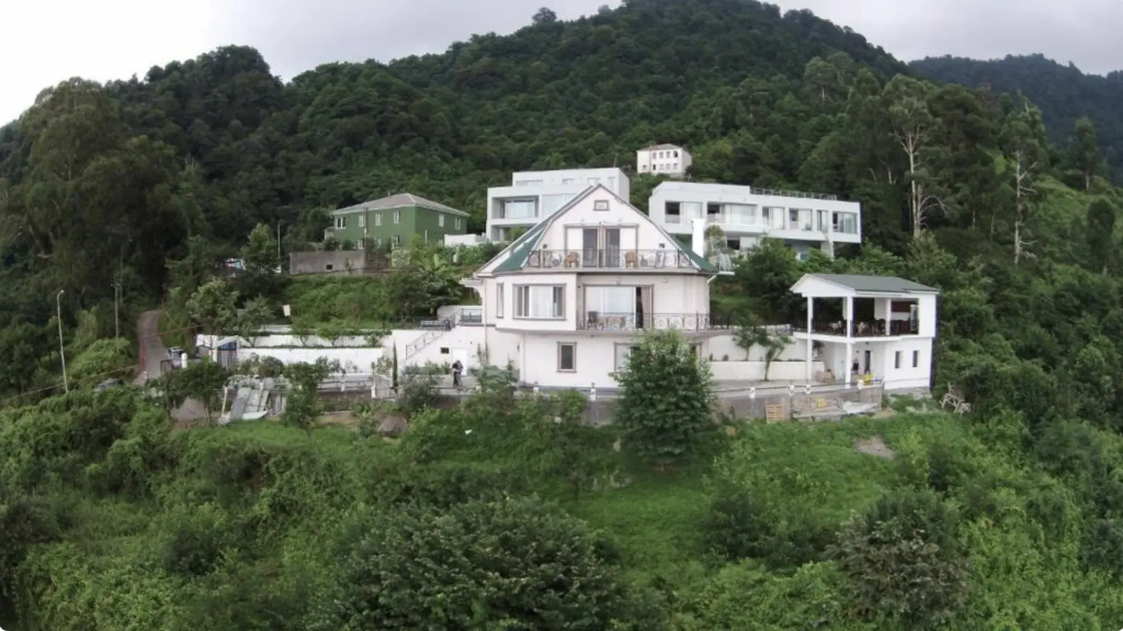 Курортный отель Mount Villa Kvariati — фото
