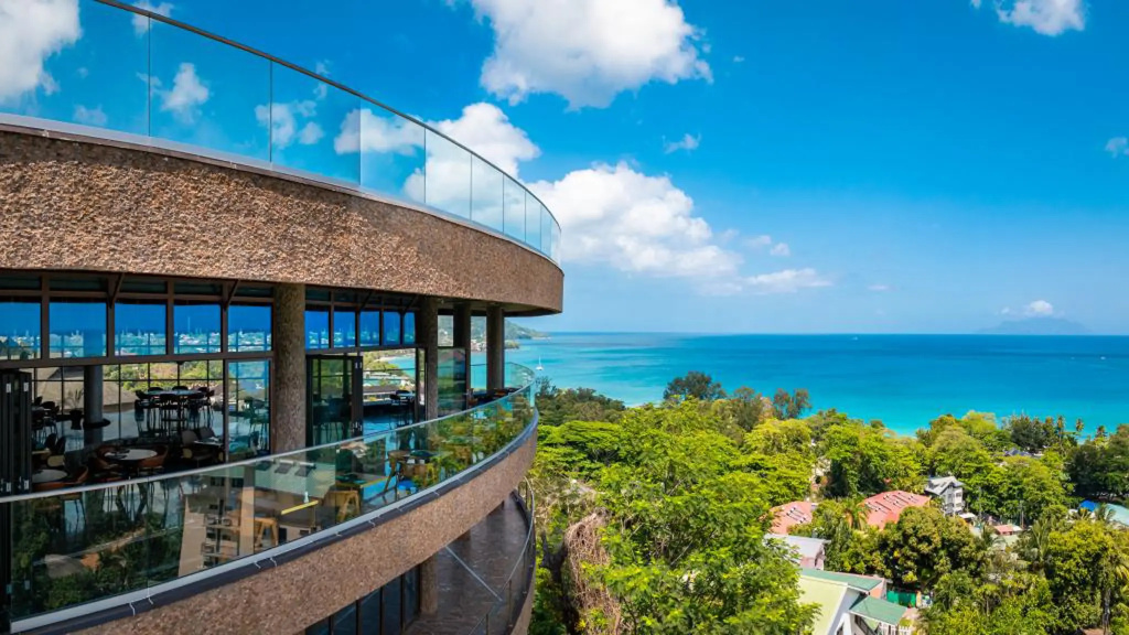 Gardens Hill Resort Spa, о. Мае, Сейшельські острови мініатюра 36