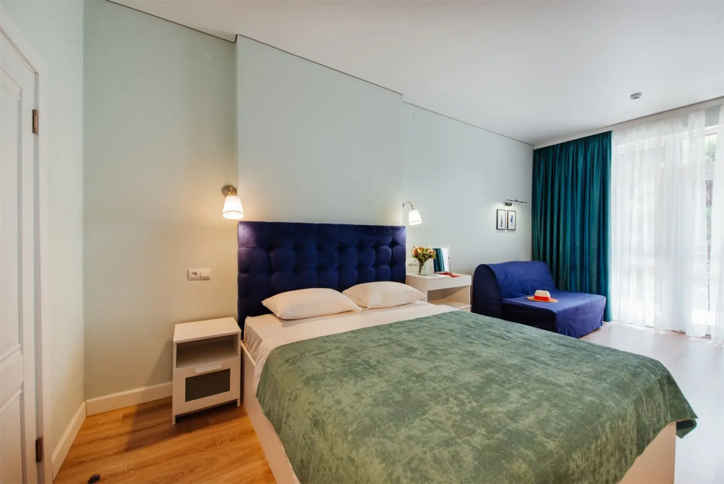Standard Double room with balcony (full double bed)