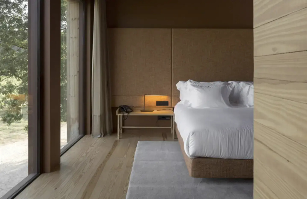 Family Double Suite (full double bed)