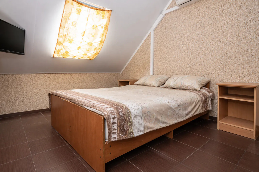 Standard Attic room with city view