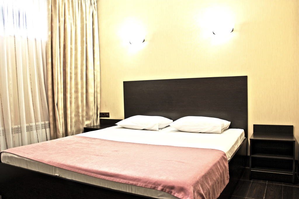 Economy room