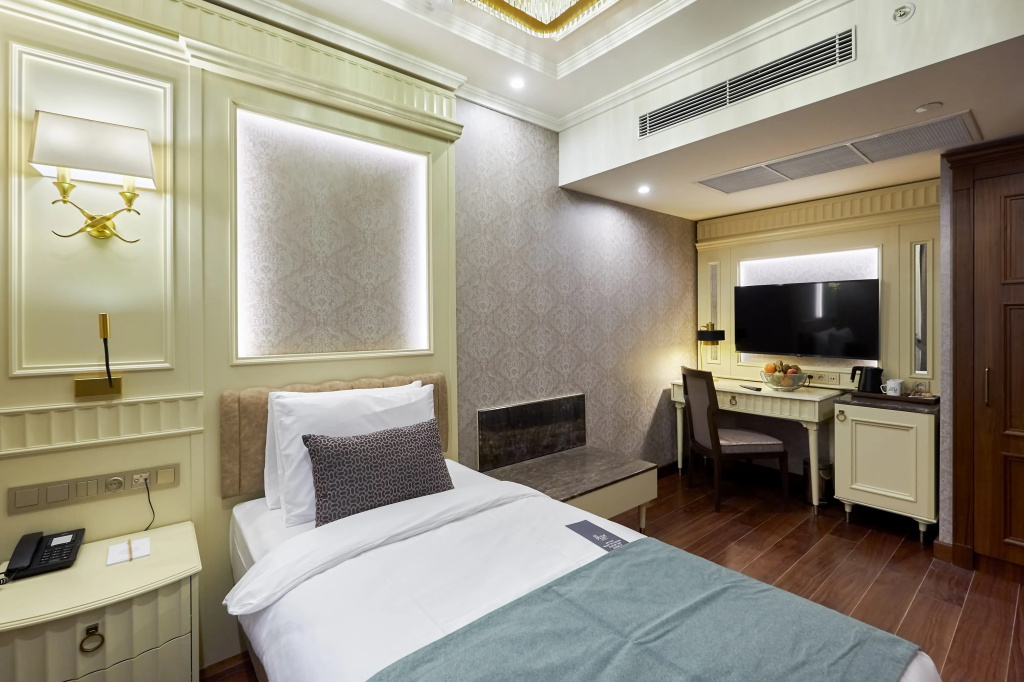 Deluxe Single room