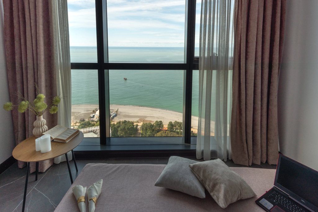 Апартаменты Ocean Breeze Retreat - honeymoon sea view resort — фото