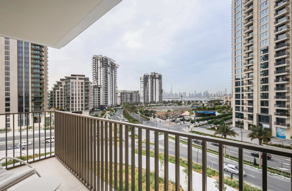 Elite LUX Holiday Homes - Dubai Creek Oasis: 2BR Luxe w/ Burj View Apartments