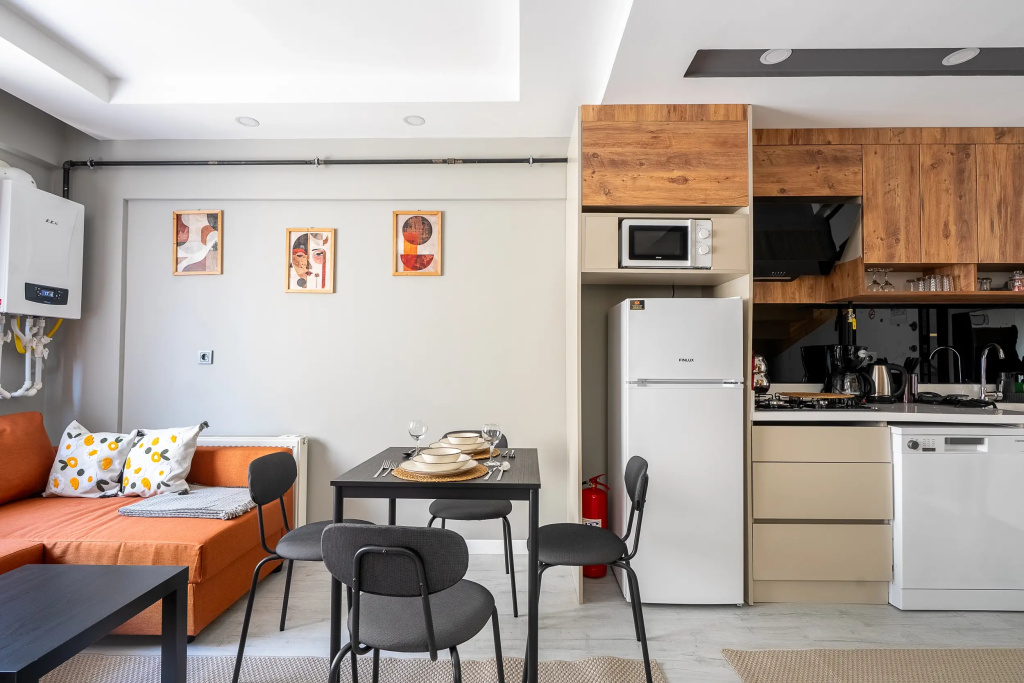 2 Bedrooms Duplex Apartment