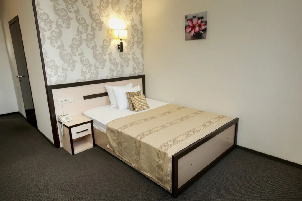 Standard (4 floor) Single room