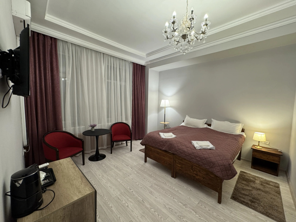 Standard Double room (full double bed)