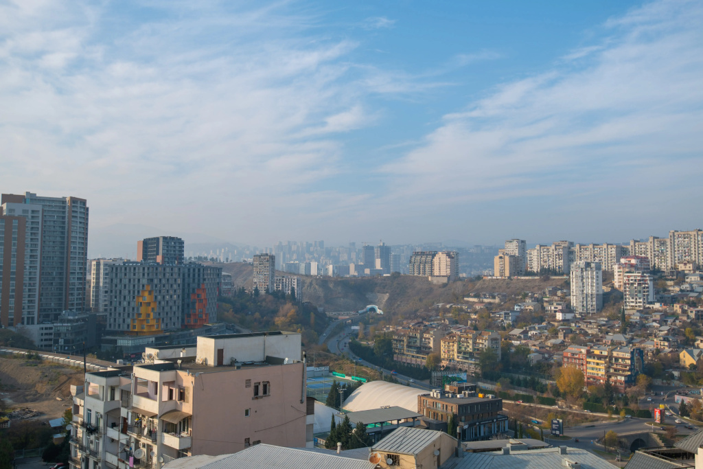 Apartments with Mountain and City Views