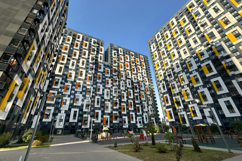 Отель Апартаменты GOSTIO студия ЖК Летний сад у метро Яхромская в Москве