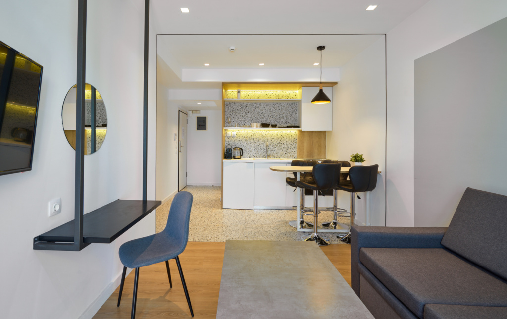 1 Bedroom Apartment with balcony