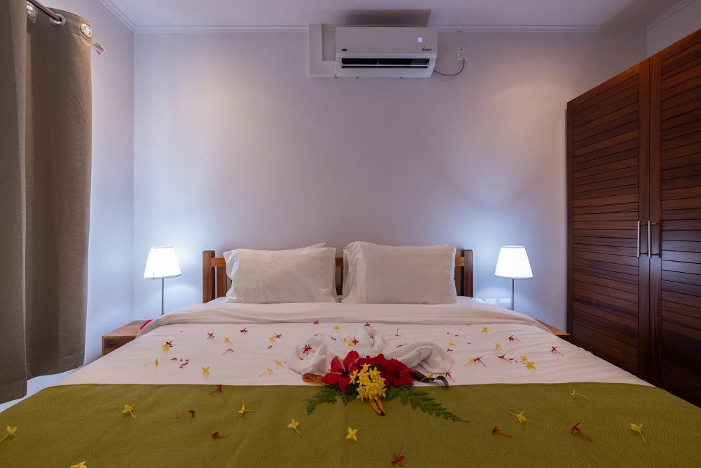 Апарт-отель Crystal Shores Self Catering Apartments - Seychelles — фото
