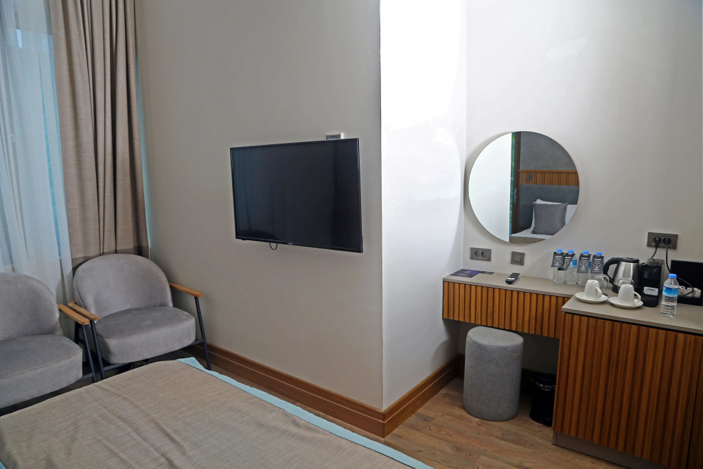 Superior Double room with balcony and beachfront (full double bed)