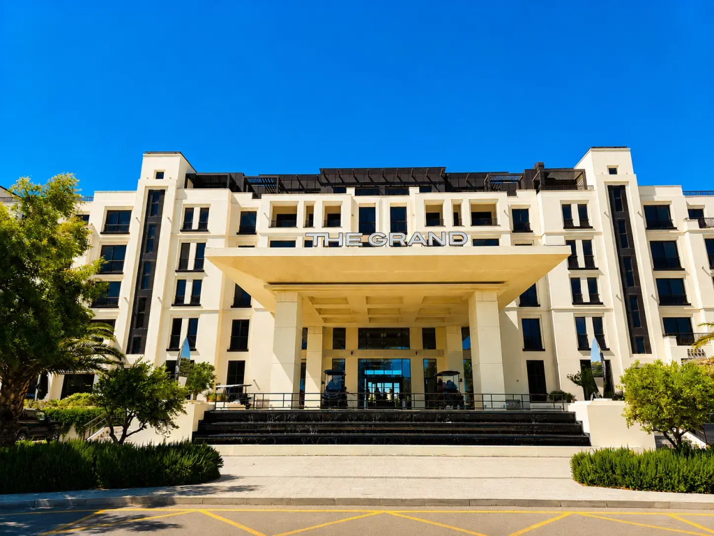 The Grand Sea Breeze One Bedroom Apartments