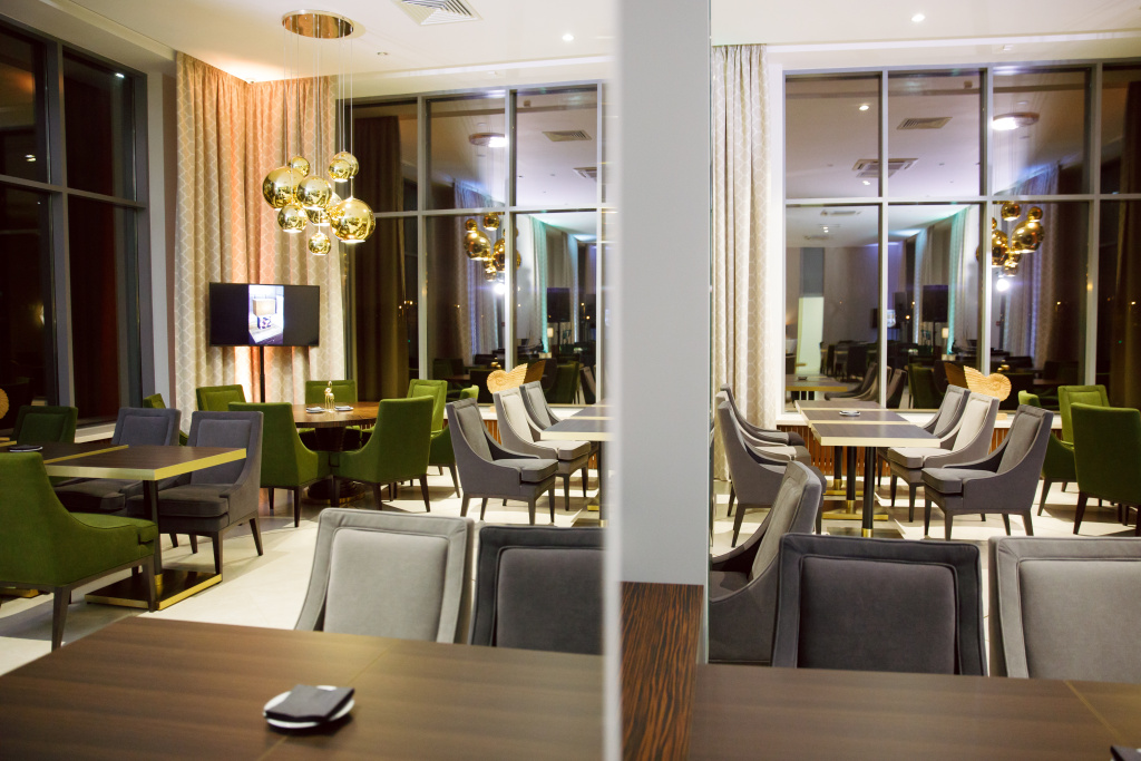 4 ★ Отель Lahta Plaza
