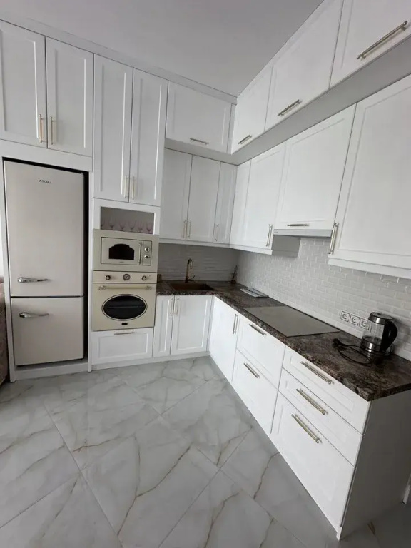 Квартира современная с видом на озеро - фото 11