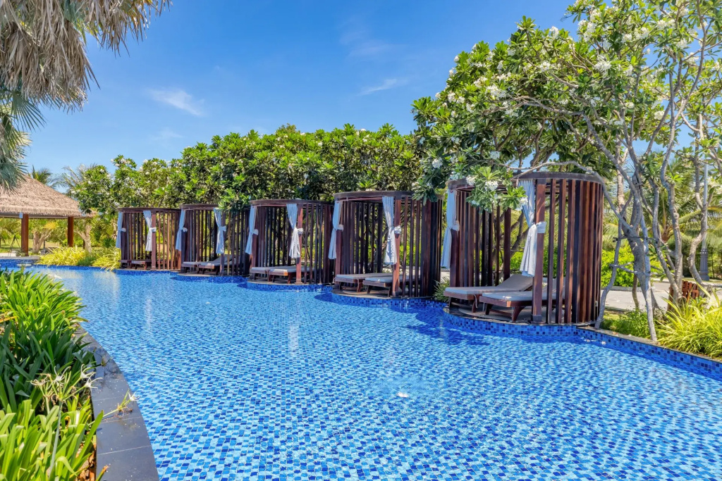 Курортный Отель Wyndham Grand KN Paradise Cam Ranh — фото