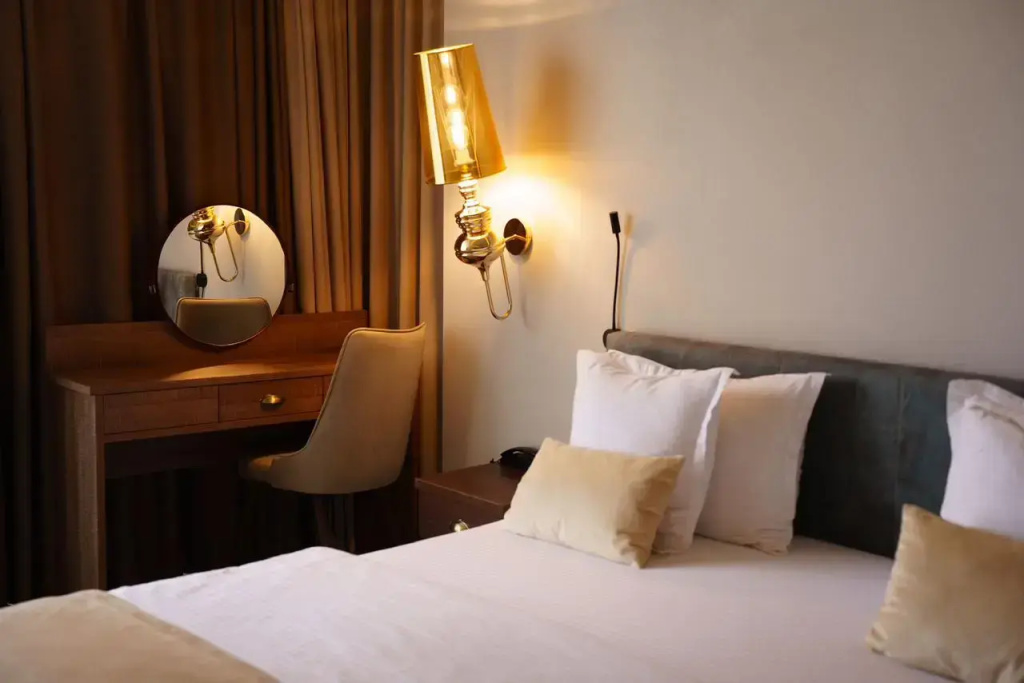 Adenium Hotel Room Type - Deluxe Double room full double bed