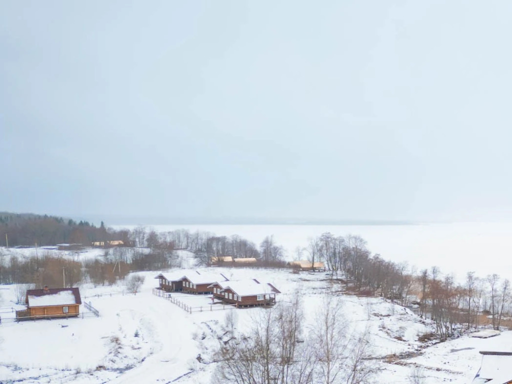 Четырёхместный дом Сельский с видом на озеро в Глэмпинг на озере Сиг