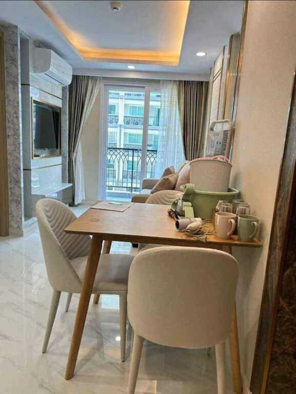 Двухместный номер Standard с балконом двуспальная кровать в Апартаменты  GSR - Dusit Grand Park 2