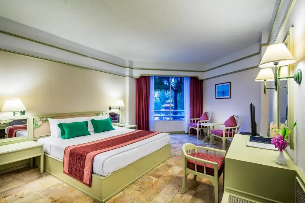 Cholchan Pattaya Beach Resort - Général