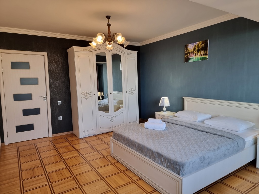Апартаменты с балконом и с красивым видом из окна в Апартаменты Sea View Residence By Bakuapart