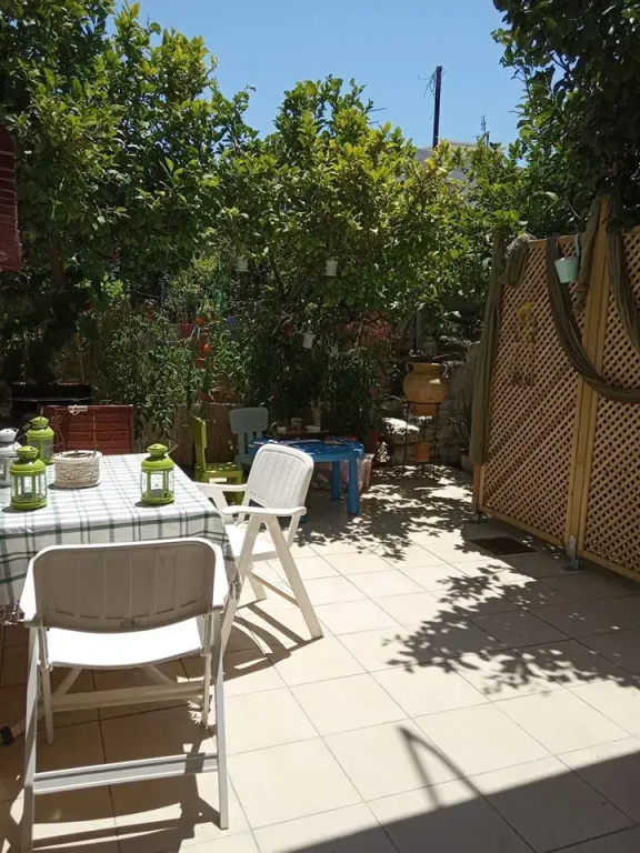 Sotiria Apartment, Apartments