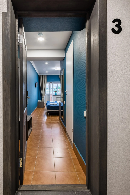 Lobby & Reception