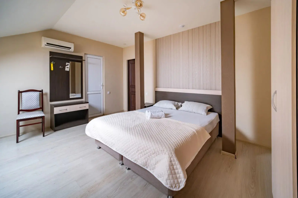 Comfort Double room (full double bed)