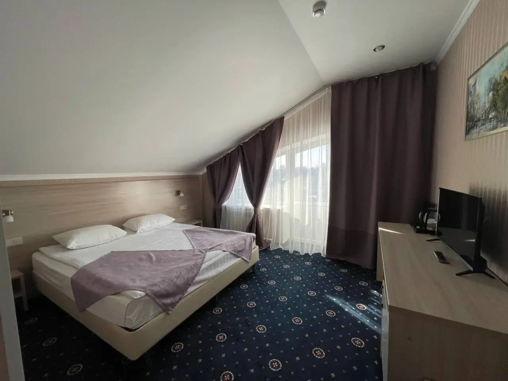 2 Bedrooms Double Suite with balcony (full double bed)
