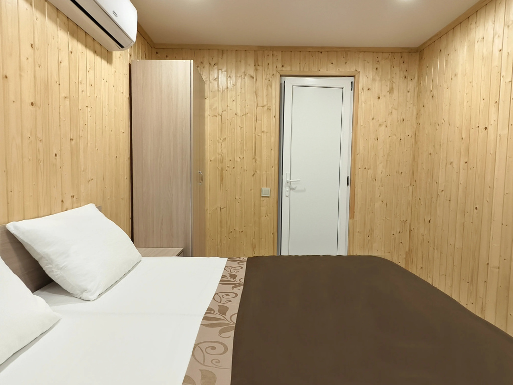 Двухместный номер Comfort (двуспальная кровать) в Гранат