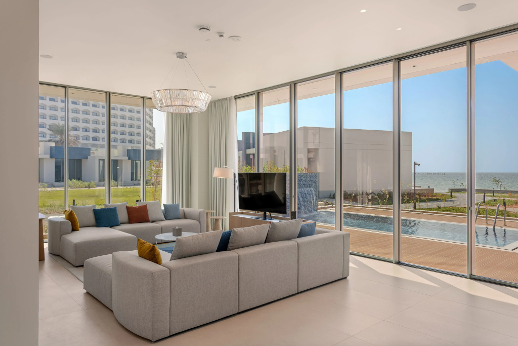 2 Bedrooms Ocean Quadruple Villa with balcony and with view