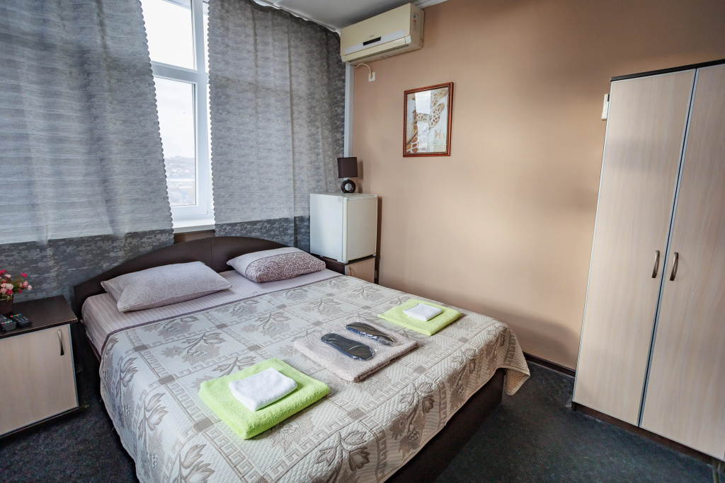 Economy Double room with city view (full double bed)