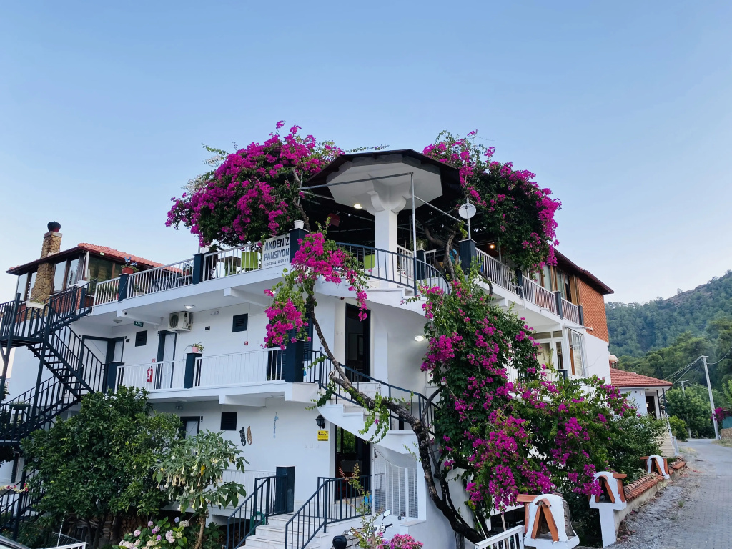 Akdeniz Pansiyon Bed&Breakfast