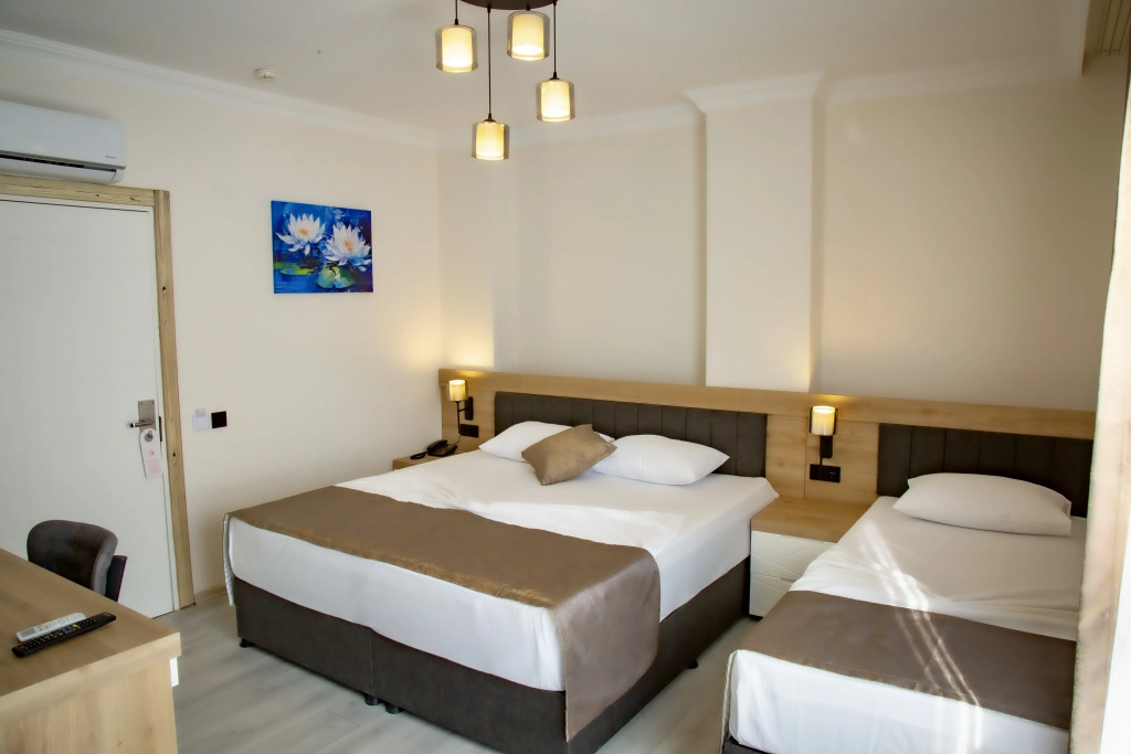 Superior Triple room