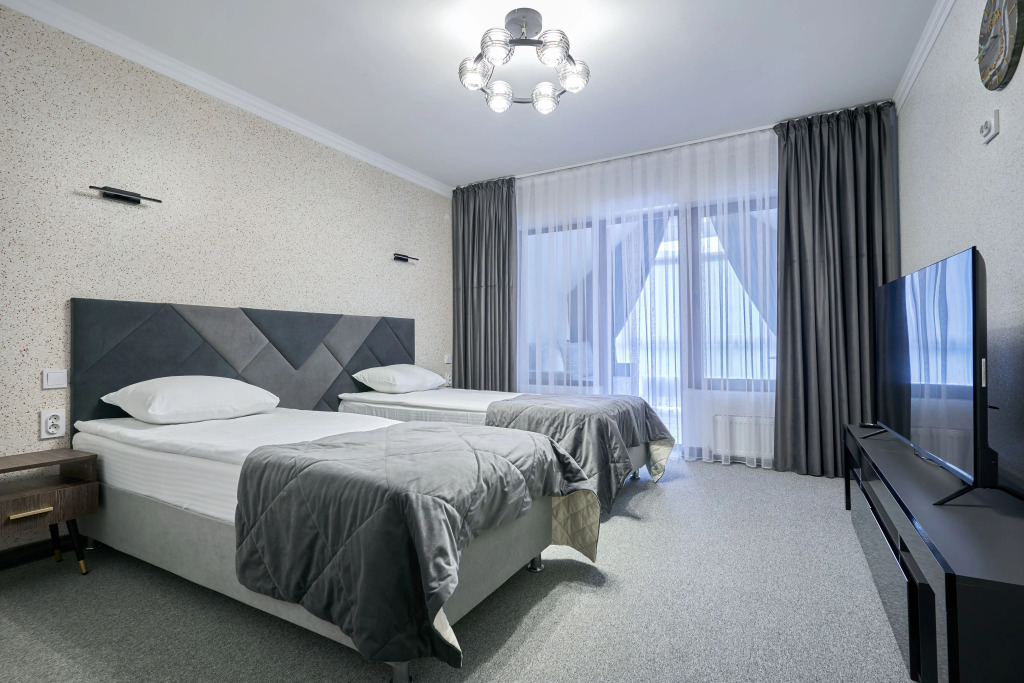 Двухместный номер Comfort с 2 комнатами с видом на реку 2 отдельные кровати в Белла