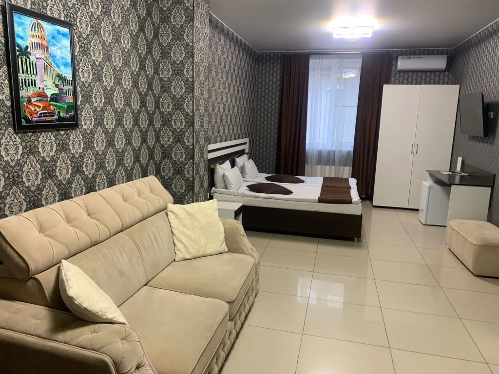 206 Double Suite (twin beds)